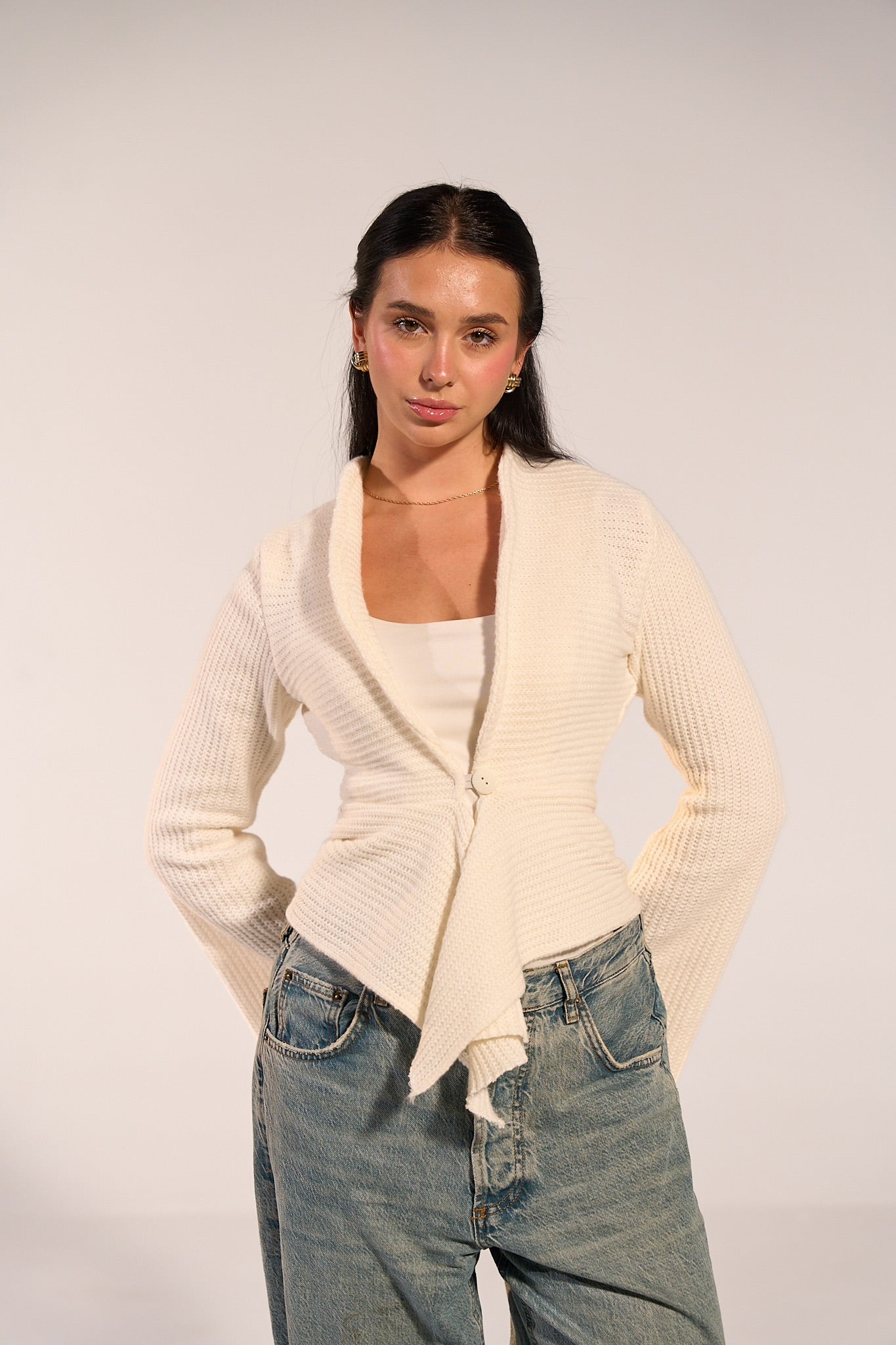 The Crème Knit — One Button Cardigan