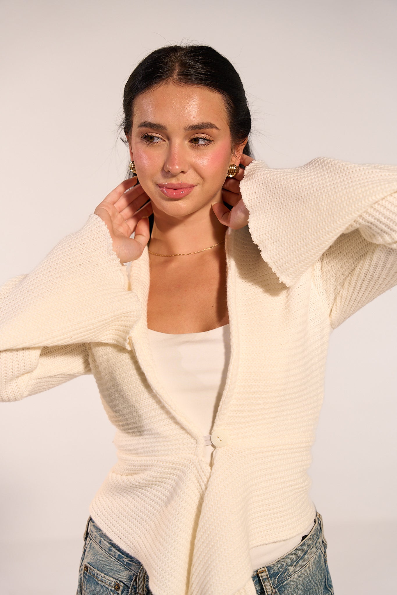 The Crème Knit — One Button Cardigan